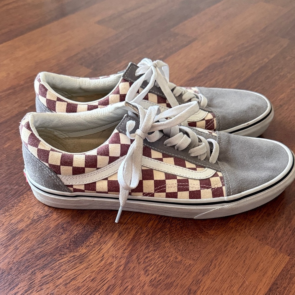 Vans Checkerboard Lace-Up Sneakers - Maroon/White with Gray Suede - Picture 2 of 7